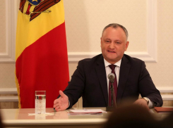 Додон озвучил условие, при котором Бэсеску может вновь получить гражданство Молдовы