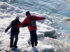 Желтый код: погодный сюрприз принес в Молдову опасность в виде тонкого льда и нависших сосулек 