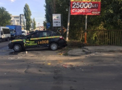 При столкновении четырех автомобилей пострадал один из водителей 