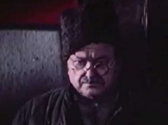 Вандалы разгромили могилу известного актера на столичном кладбище