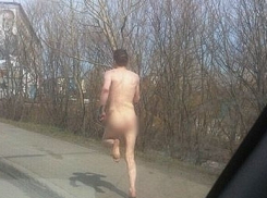 Молдаванин бегал голым по центру Москвы 