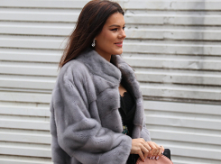 Шикарная шубка либералки Алины Зоти вызвала гнев зоозащитников 