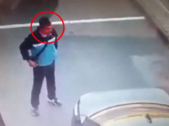 Дерзкое ограбление автомобиля на оживленной улице Кишинева попало на видео