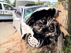 Шесть человек пострадали в столкновении двух авто на трассе Кишинев - Леушены 