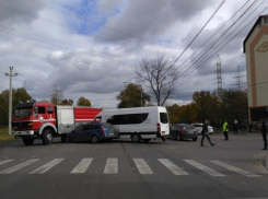 6 человек пострадали при ДТП с участием маршрутки и пожарной машины