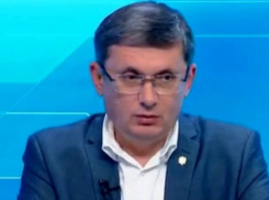 «Ложь и манипуляция»: Гросу отреагировал на сообщение о возобновлении полетов в Москву  