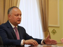 Игорь Додон прилетел в Будапешт улучшать отношения Молдовы с Венгрией