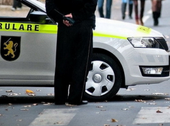 Столичного полицейского за помощь преступникам обвинили в коррупции 