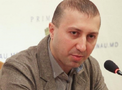 Раду пригрозила грудью преградить путь Гамрецкому к его кабинету в примэрии