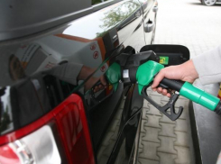 В Молдове продолжают дешеветь дизтопливо и бензин