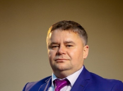 Капитальный ремонт без ливневки: названы причины провала грузовика под асфальт на Буребиста