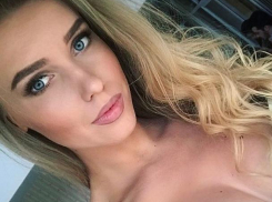 Большую «натуральную грудь» показала сексуальная длинноногая блондинка из Кишинева, ставшая Мисс Румыния 