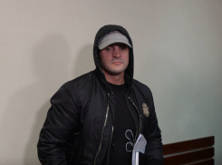 Цуцу снова в центре внимания: пришел в суд в куртке за 1 800 евро