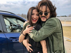 Бузова соблазнила Киркорова страстными танцами на парковке 