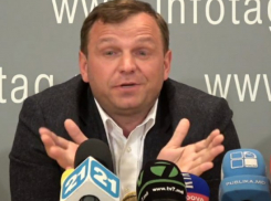 Андрея Нэстасе обвинило в покушении на независимость прессы Общество журналистов Румынии 