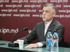 Санду лишила молдавского гражданства Александра Калинина