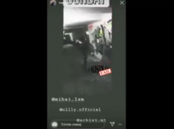 Видеофакт: группа подростков уничтожает отремонтированных подземный переход в Кишиневе