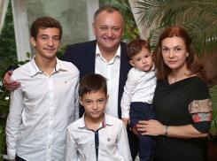 Президент Молдовы проведет новогодние праздники на Алтае и в Европе