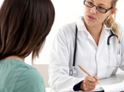 Прием гинеколога закончился телесными повреждениями женщины стулом 