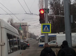 Светофор влюбился: указатель с сердечками удивил жителей Кишинева 