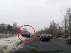 Опаснейший маневр «прыгающего» внедорожника в Кишиневе сняли на видео