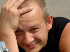 Знаменитый актер из комедии «День радио» скоропостижно умер в возрасте 47 лет