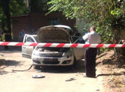 Теракт в Днепре: взорвали автомобиль с девушкой за рулем