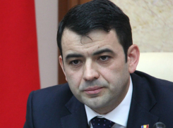 Габурич от страха перед дробилкой написал заявление об отставке, - Мунтяну