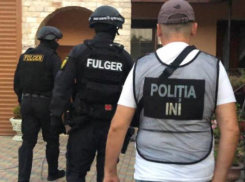 Десятки обысков по делу о коррупции в системе амнистии заключенных