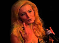 Русская любовница сделала сексуальную молдаванку звездой французского кино