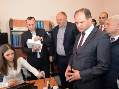 Сбор подписей за референдум анти-Киртоакэ стартует: первую подпись поставит глава государства