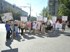 Акцию протеста у примэрии Кишинева устроили работники газетных киосков