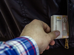 Столичный прокурор пообещал за взятку освободить полицейских и сам оказался за решеткой