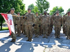 Минобороны внезапно решило выставить военную технику НАТО на ПНВС на день раньше 