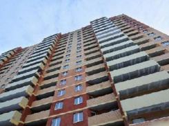 При падении с 22-го этажа жилого дома на Ботанике погибла женщина 