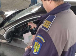 «Права купил, и в паспорте забыл» - 25-летний житель РМ нелепо попался на границе с Румынией