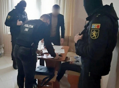 Группа мошенников получала кредиты путем подделки документов и кражи личных данных
