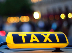 Разъяренный кишиневский таксист пригрозил расправиться с молодой матерью