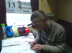 Вопиющий инцидент: пассажирам украинского поезда по ошибке устроили жуткую «газовую камеру»