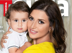 Впервые певица Жасмин появилась на обложке с годовалым сыном арестованного примара Оргеева