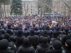 Министры кабинета Филипа испугались протестующих. Додон: Мы все равно заставим их встретиться с народом!