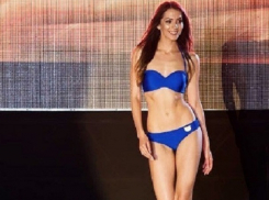 Красотка из Молдовы показала сексуальную фигуру в бикини на конкурсе «Мисс Земля»