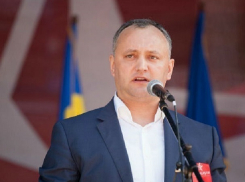 Президент пообещал сделать всё возможное, чтобы молодежь жила в Молдове