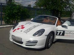 Полиция поймала и наказала водителя Porsche, ехавшего 250 км/ч