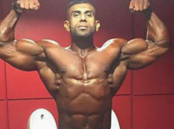 Серию изнасилований четырехлетней девочки под угрозой убить ее семью совершил бодибилдер 