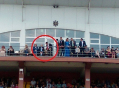 Владимира Воронина засняли рядом с Иланом Шором на праздновании Дня Победы в Оргееве 