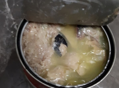 Испорченными консервами попытались отравить доноров в Кишиневе