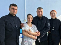 Чрезвычайные роды у своей жены из-за удара стихии пришлось принять пограничнику в Атаках 