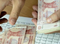 Власти не собираются индексировать пенсии в соответствии с принятым ими же законом 