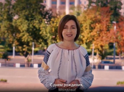 «Молдова на правильном пути». Санду поздравила с Днем независимости